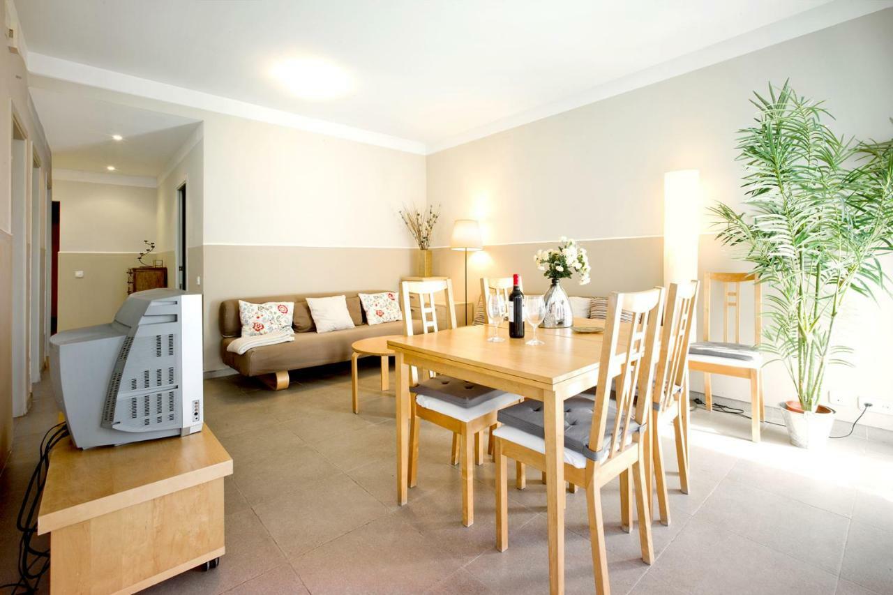 Apartamento Con Terraza, Balcon De Barcelona Esplugues de Llobregat Kültér fotó