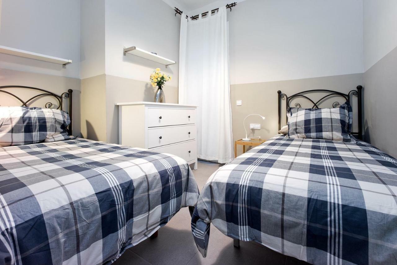 Apartamento Con Terraza, Balcon De Barcelona Esplugues de Llobregat Kültér fotó