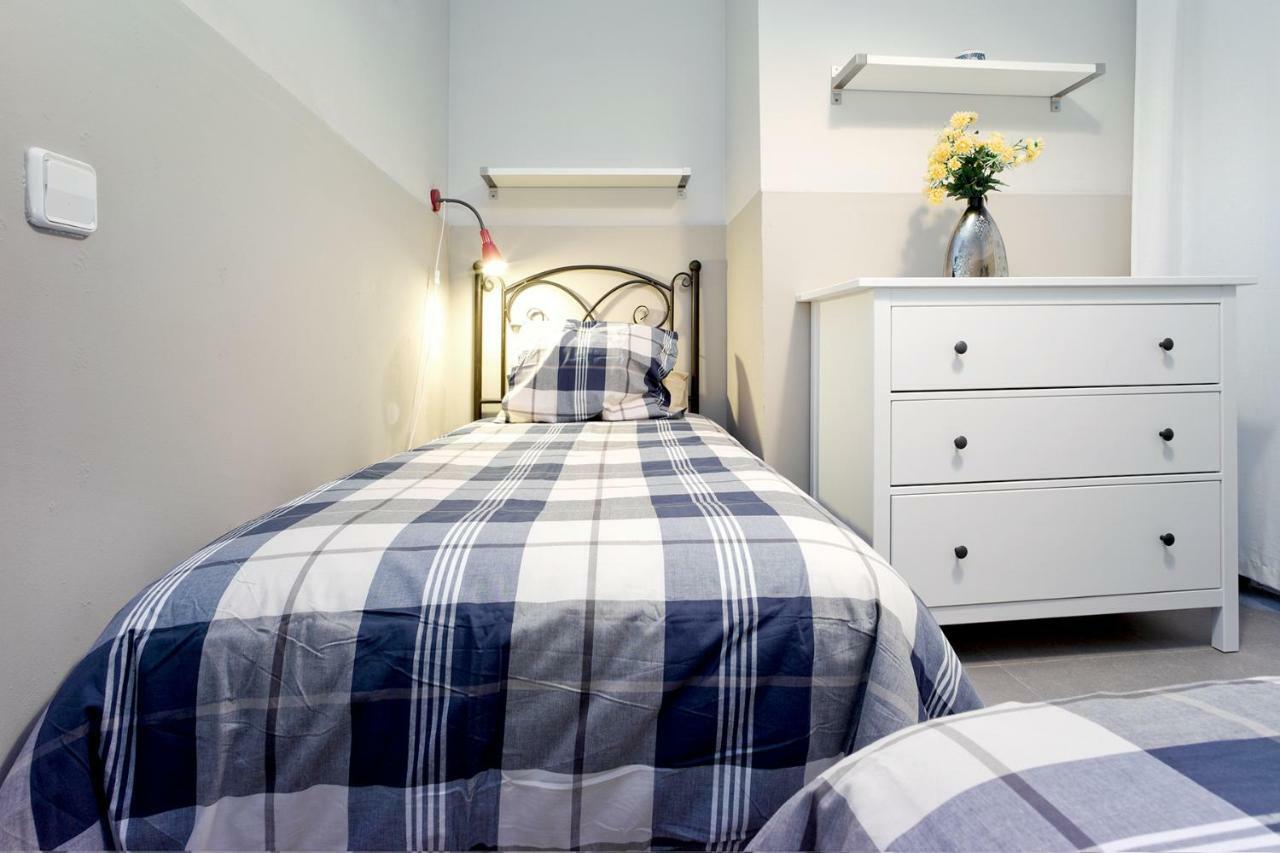 Apartamento Con Terraza, Balcon De Barcelona Esplugues de Llobregat Kültér fotó